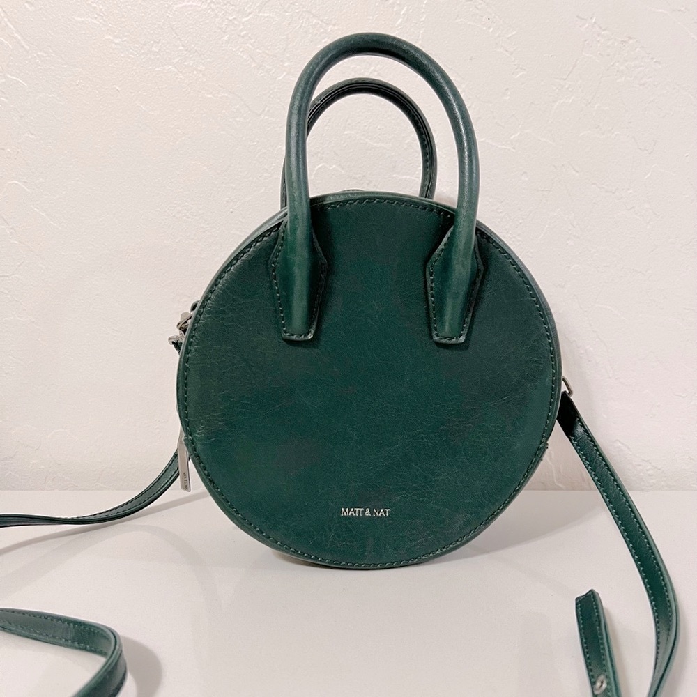 Matt & Nat Kate Mini-Round Crossbody Bag
